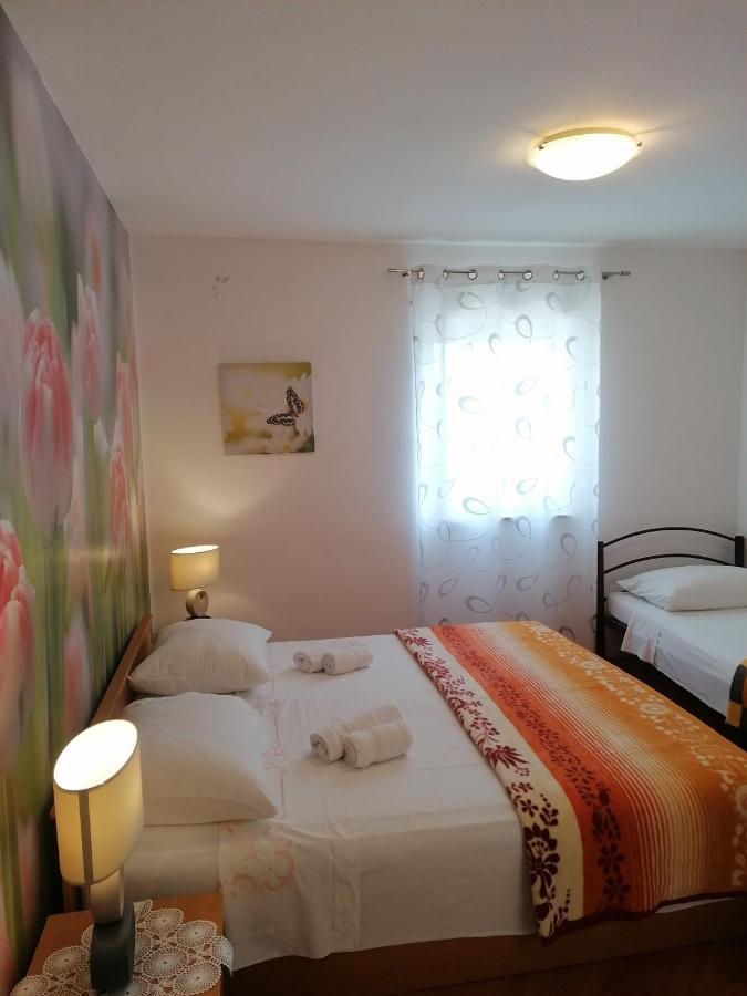 Apartments Marlen Mali Lošinj Eksteriør billede